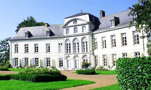 Bois-Seigneur-Isaac Castle